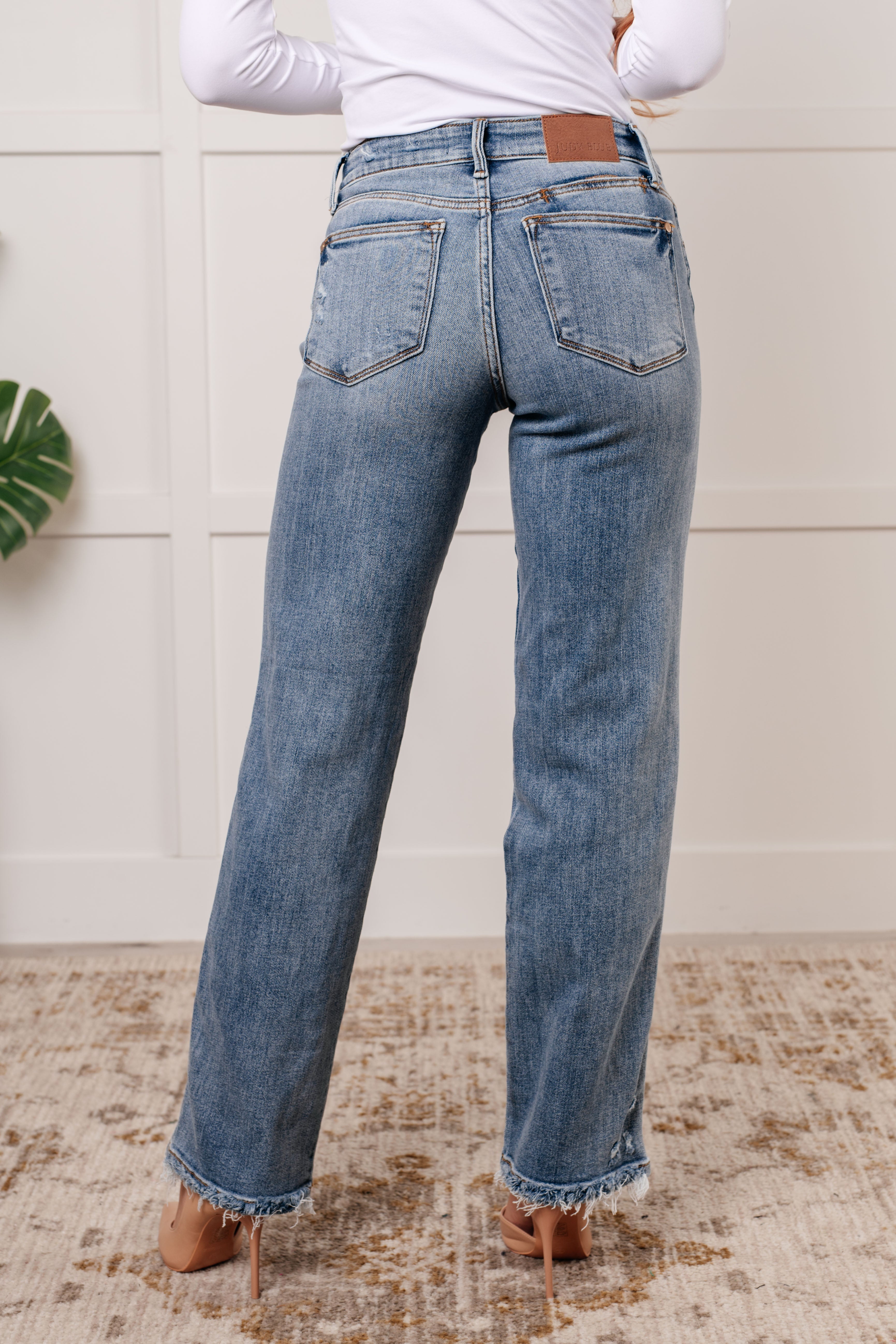 Quinn Mid Rise Cell Phone Pocket Dad Jeans    Womens Ave Shops- Tilden Co.