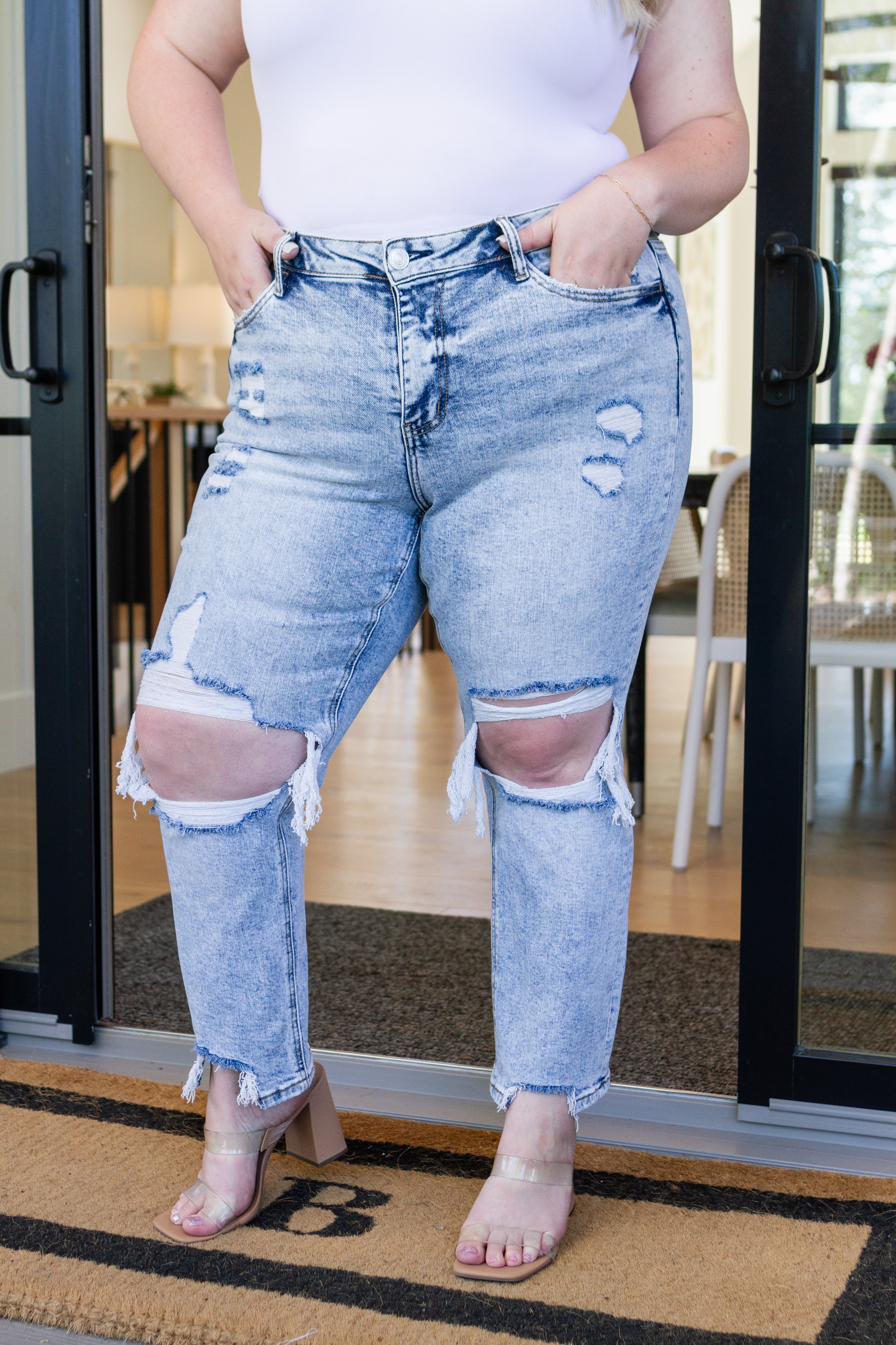 Rizzo High Rise Crop Straight Jeans Womens Ave Shops- Tilden Co.