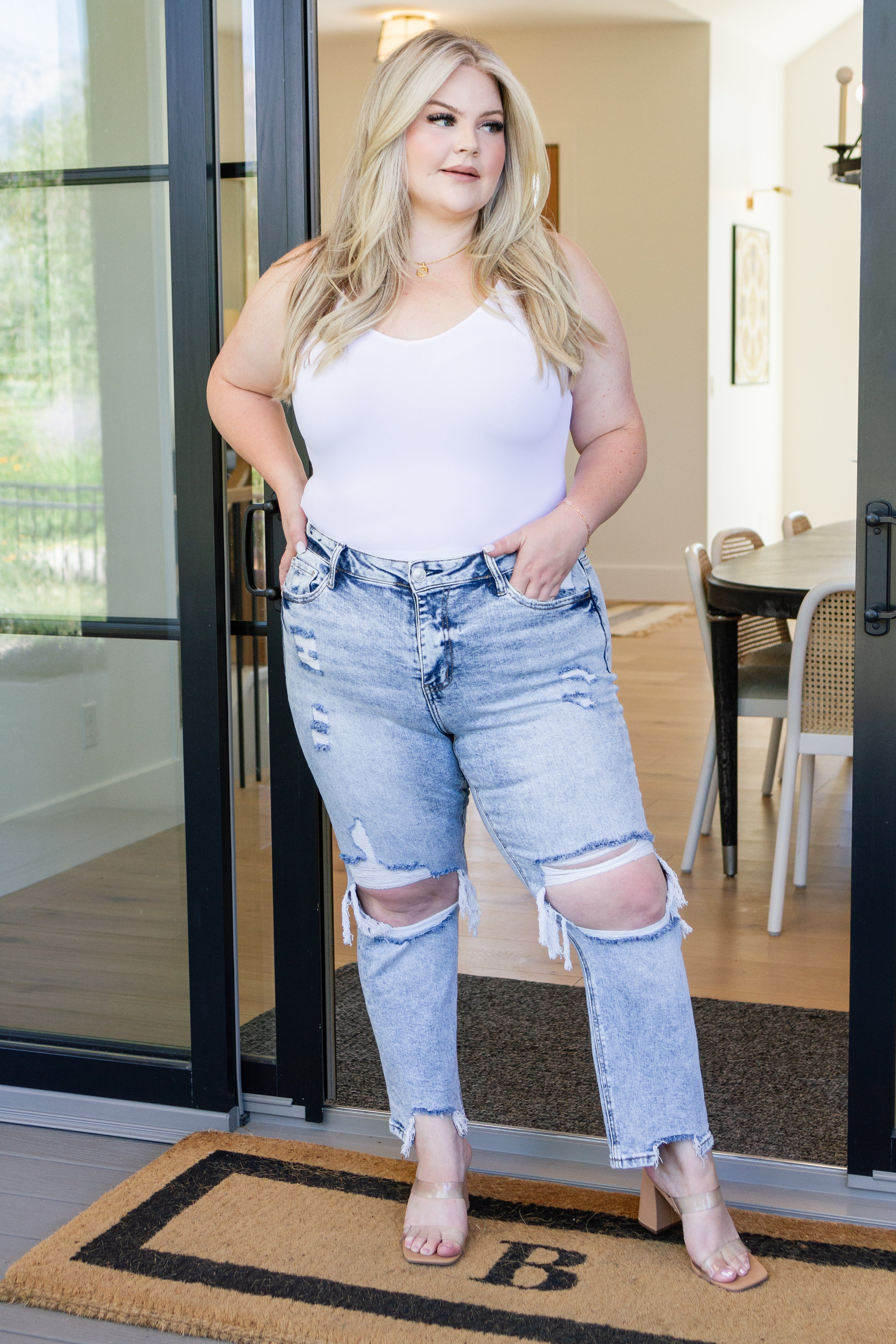 Rizzo High Rise Crop Straight Jeans Womens Ave Shops- Tilden Co.
