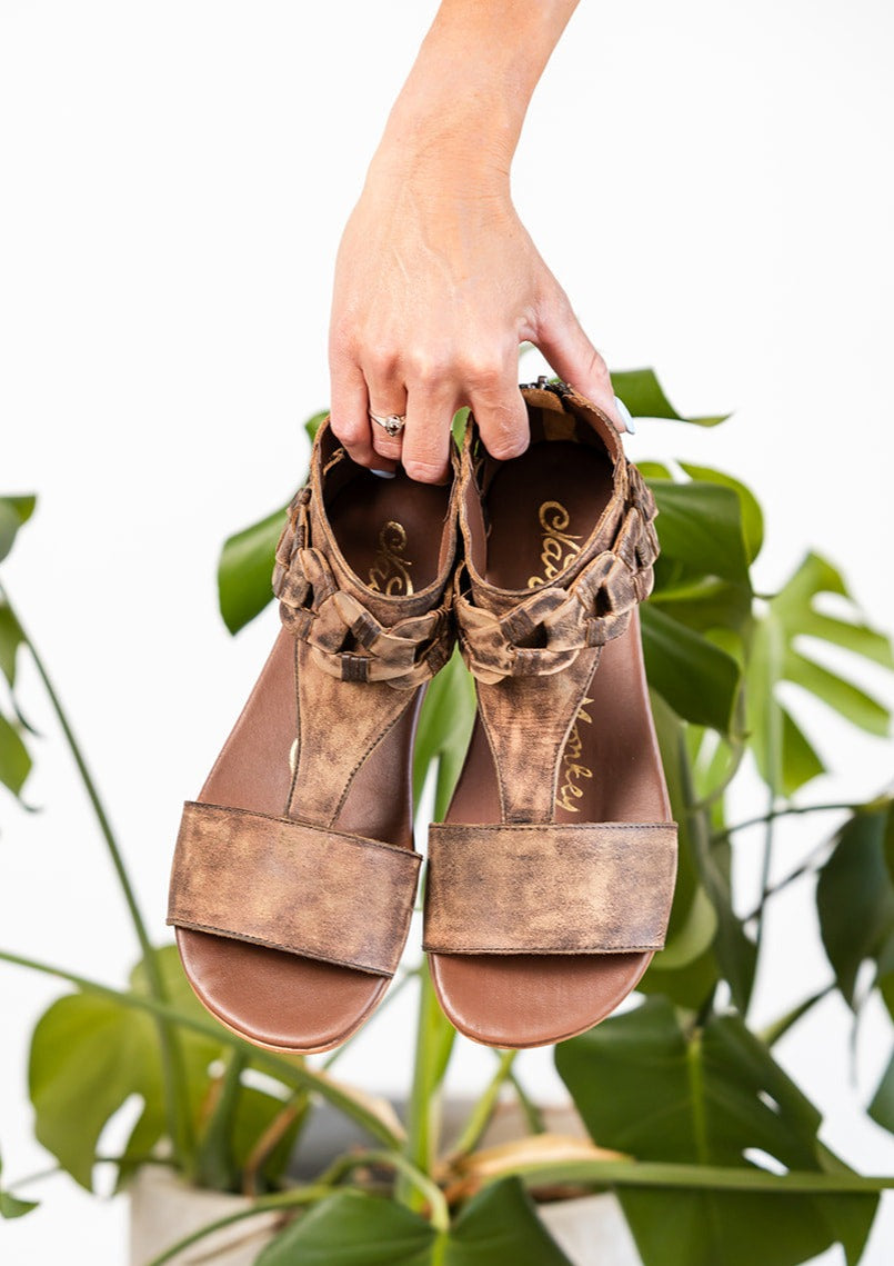 Loop D Loop Sandals in Tan 130 Sandals Naughty Monkey- Tilden Co.