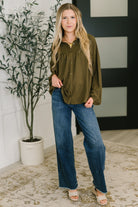 She's Got A Way Button Down Blouse Womens Ave Shops- Tilden Co.