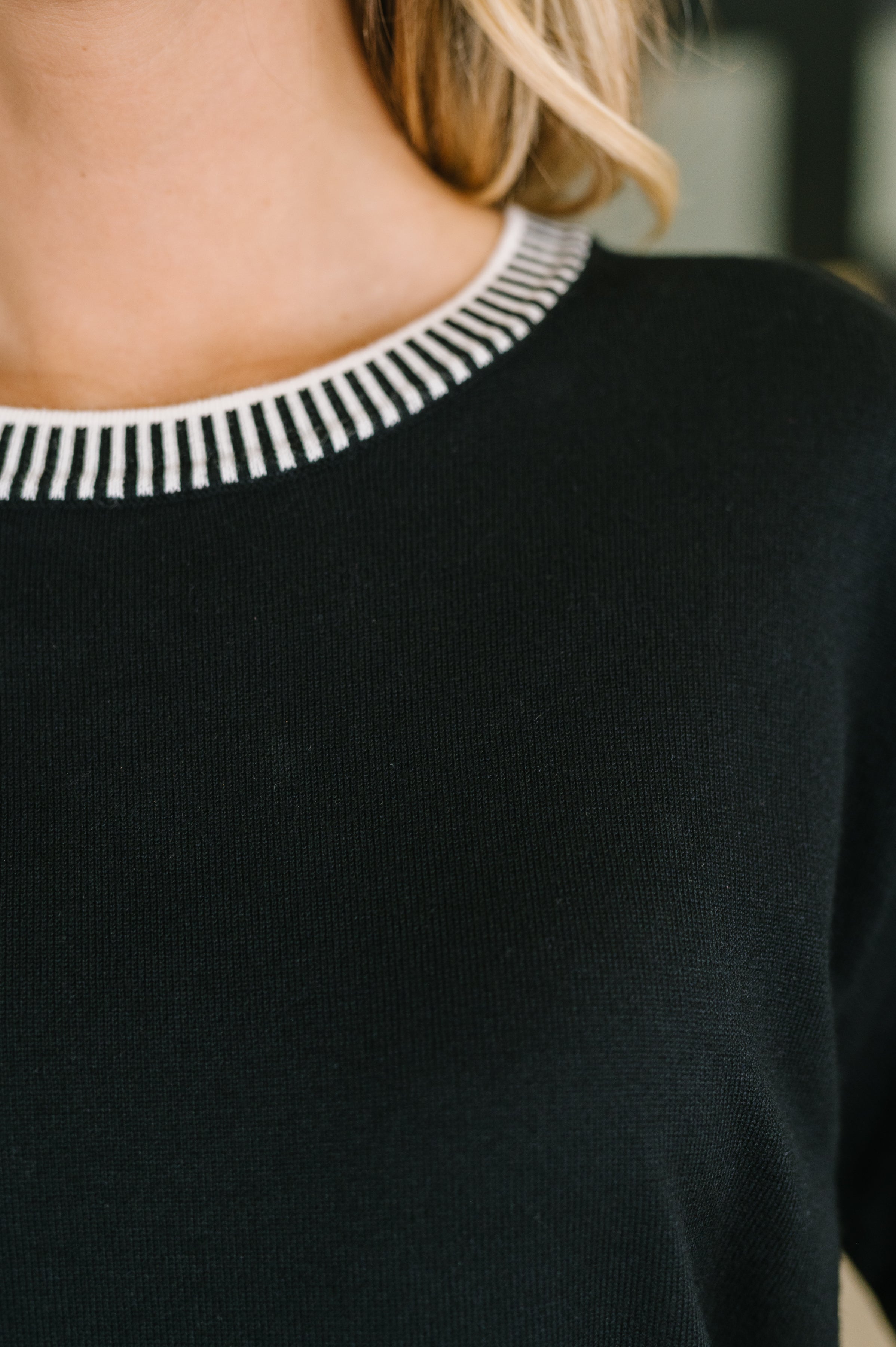 So Totally Me Trim Detail Casual Top Womens Ave Shops- Tilden Co.