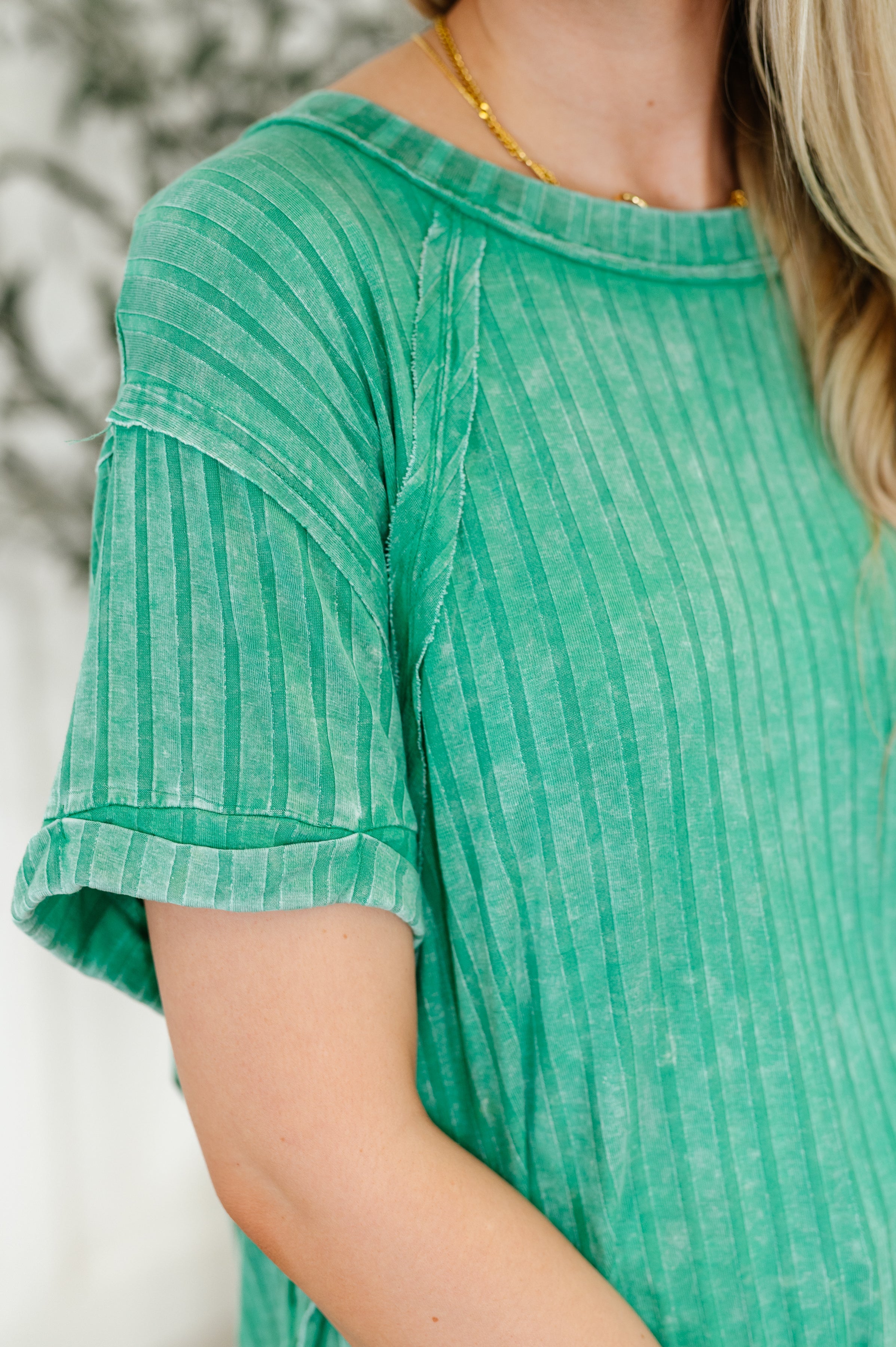 Sunday's Bestie Mineral Wash Top in Kelly Green T-Shirt Ave Shops- Tilden Co.
