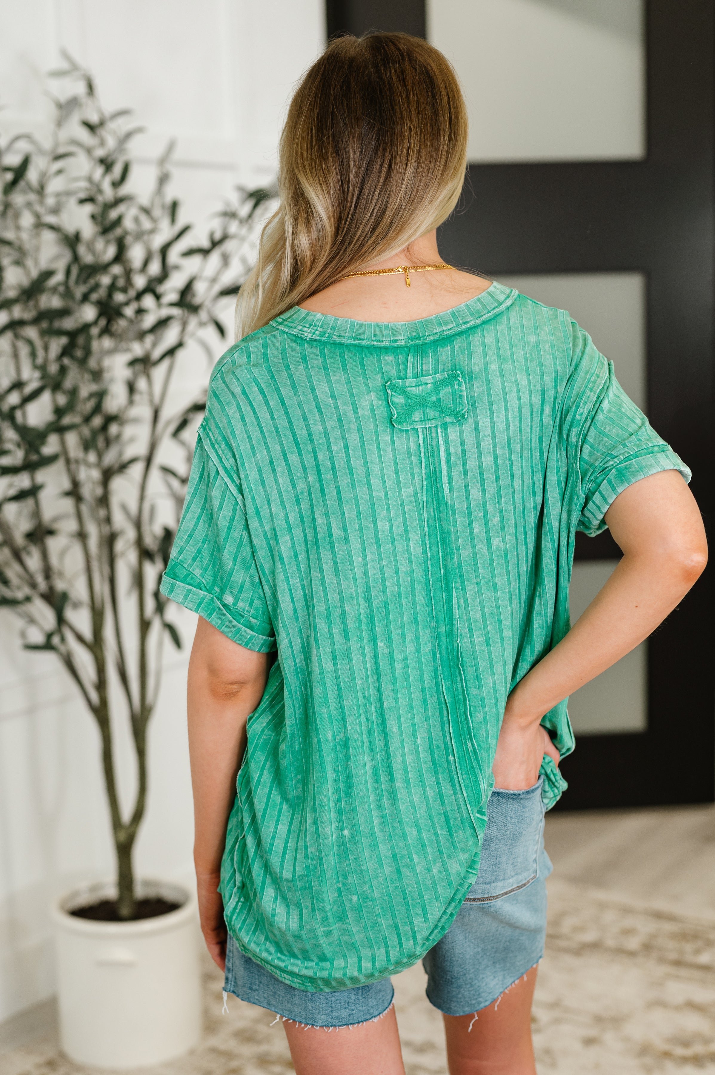 Sunday's Bestie Mineral Wash Top in Kelly Green Womens Ave Shops- Tilden Co.