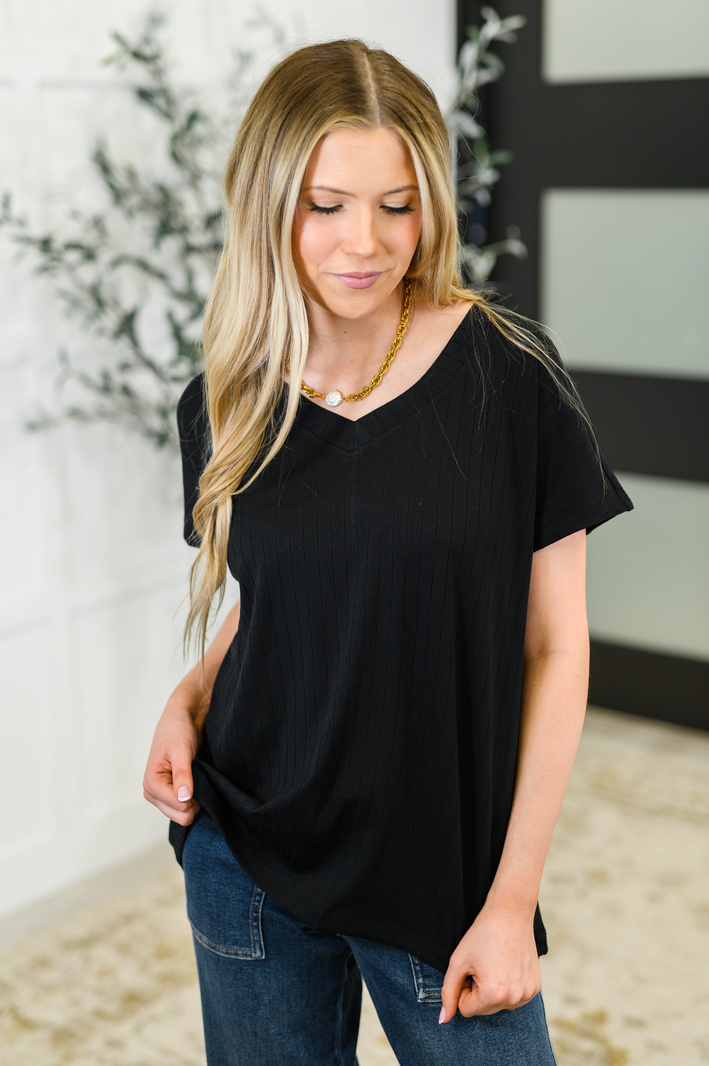 Top Shelf Basic V-Neck Ribbed Tee in Black Womens Ave Shops- Tilden Co.