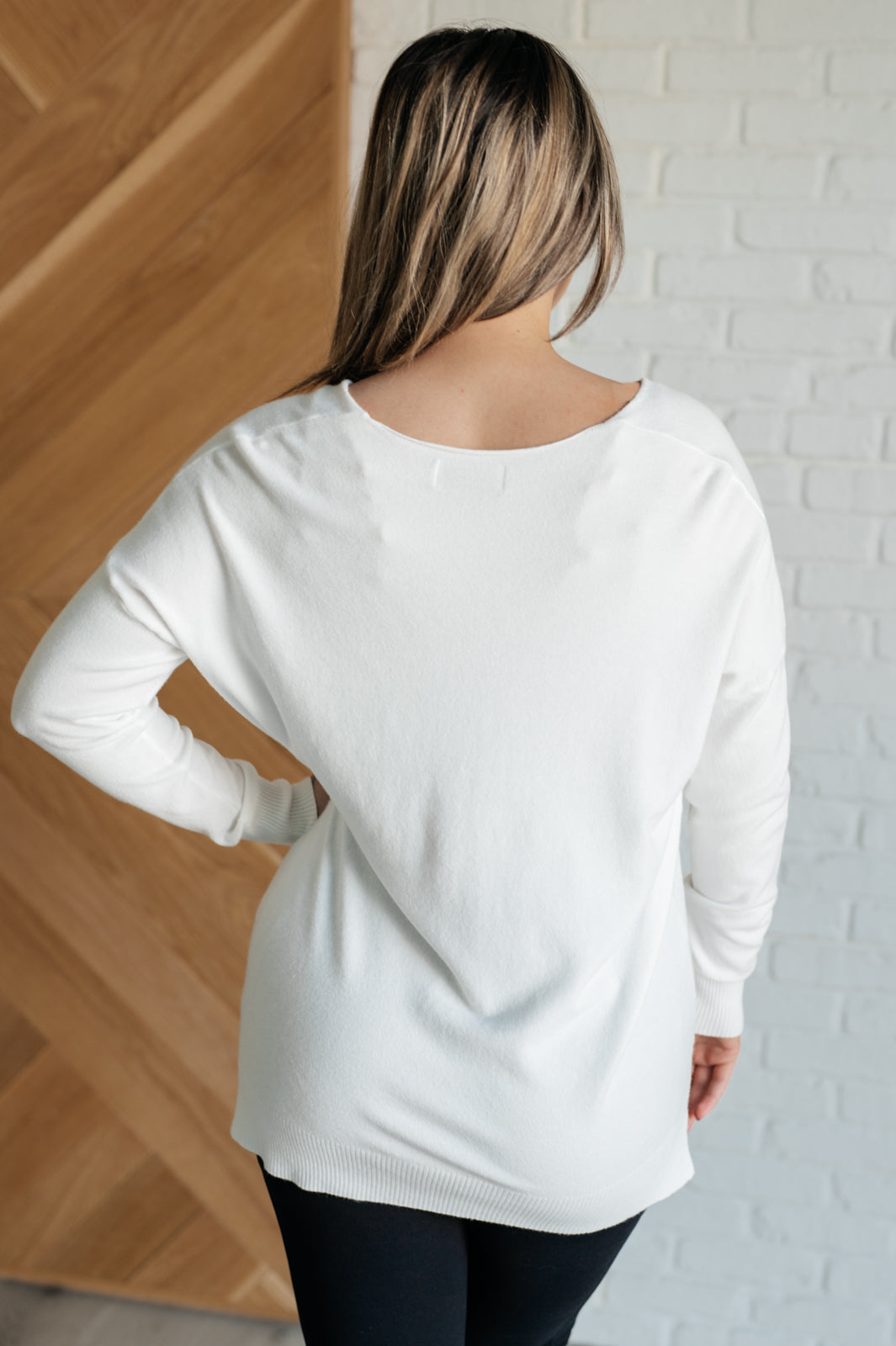 V-Neck Front Seam Sweater in Ivory    Tops Ave Shops- Tilden Co.