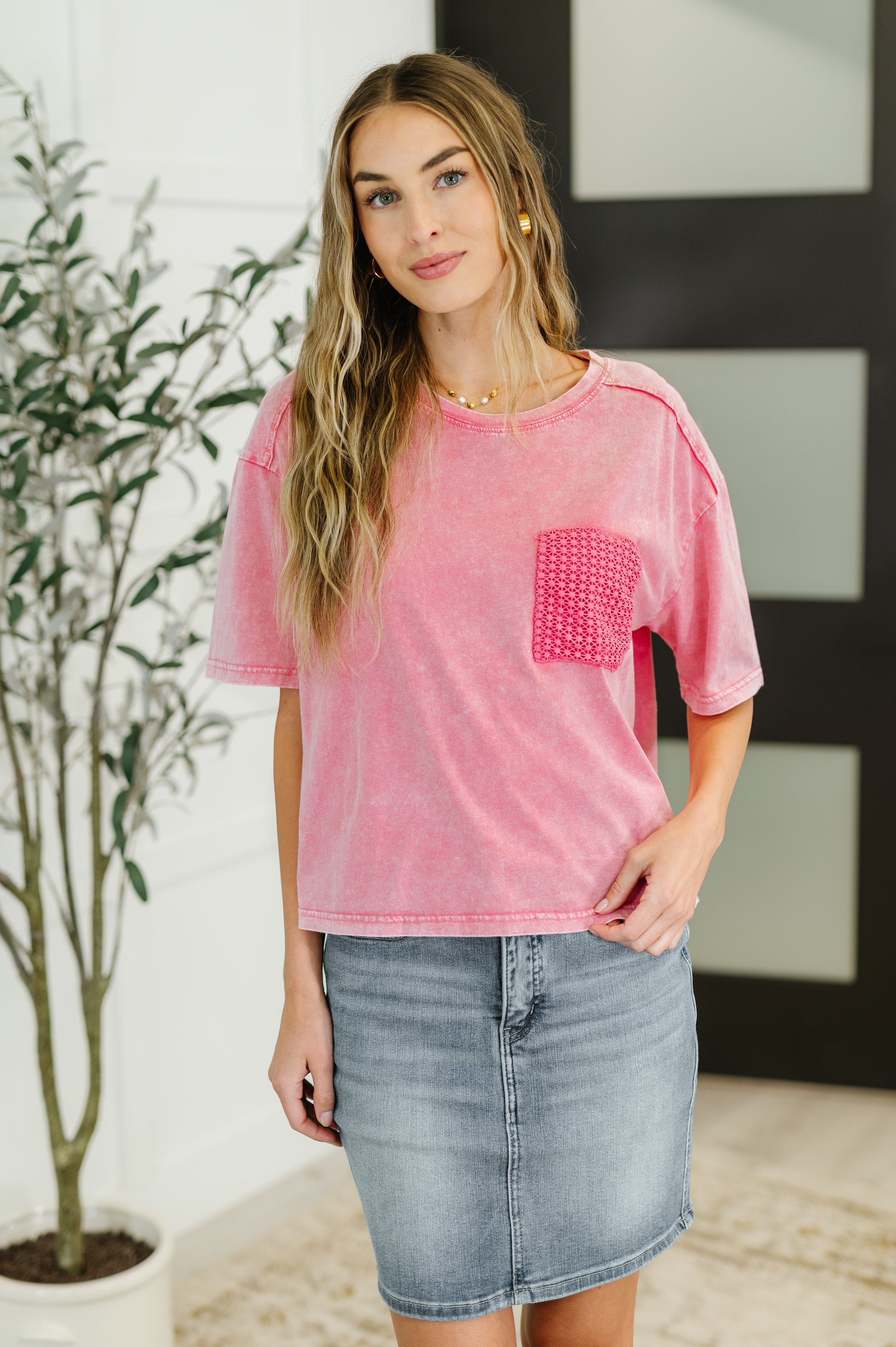 Who's That Girl Crochet Pocket T-Shirt Womens Ave Shops- Tilden Co.