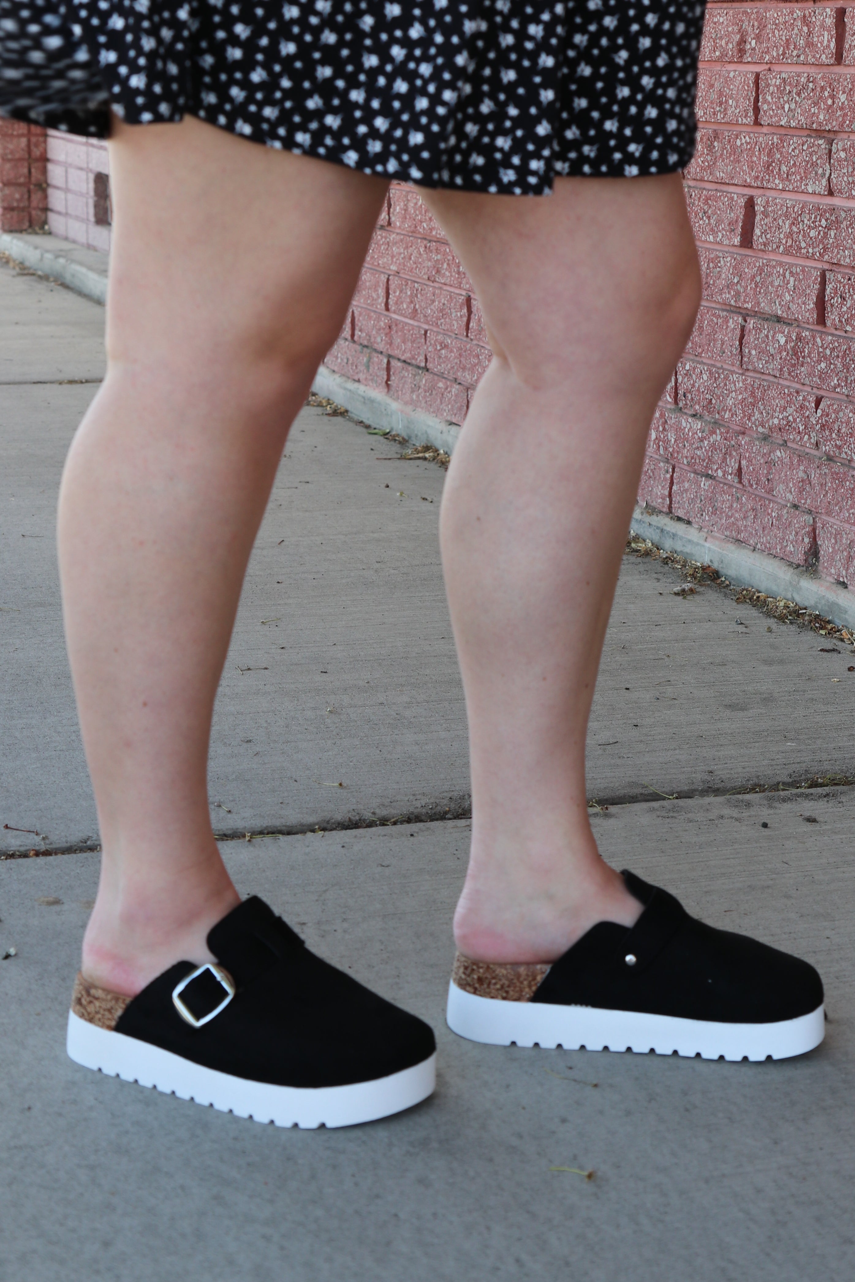 Cierra Platform Clog Sandals Black / 5 Black 5 Sandals Wild Diva- Tilden Co.