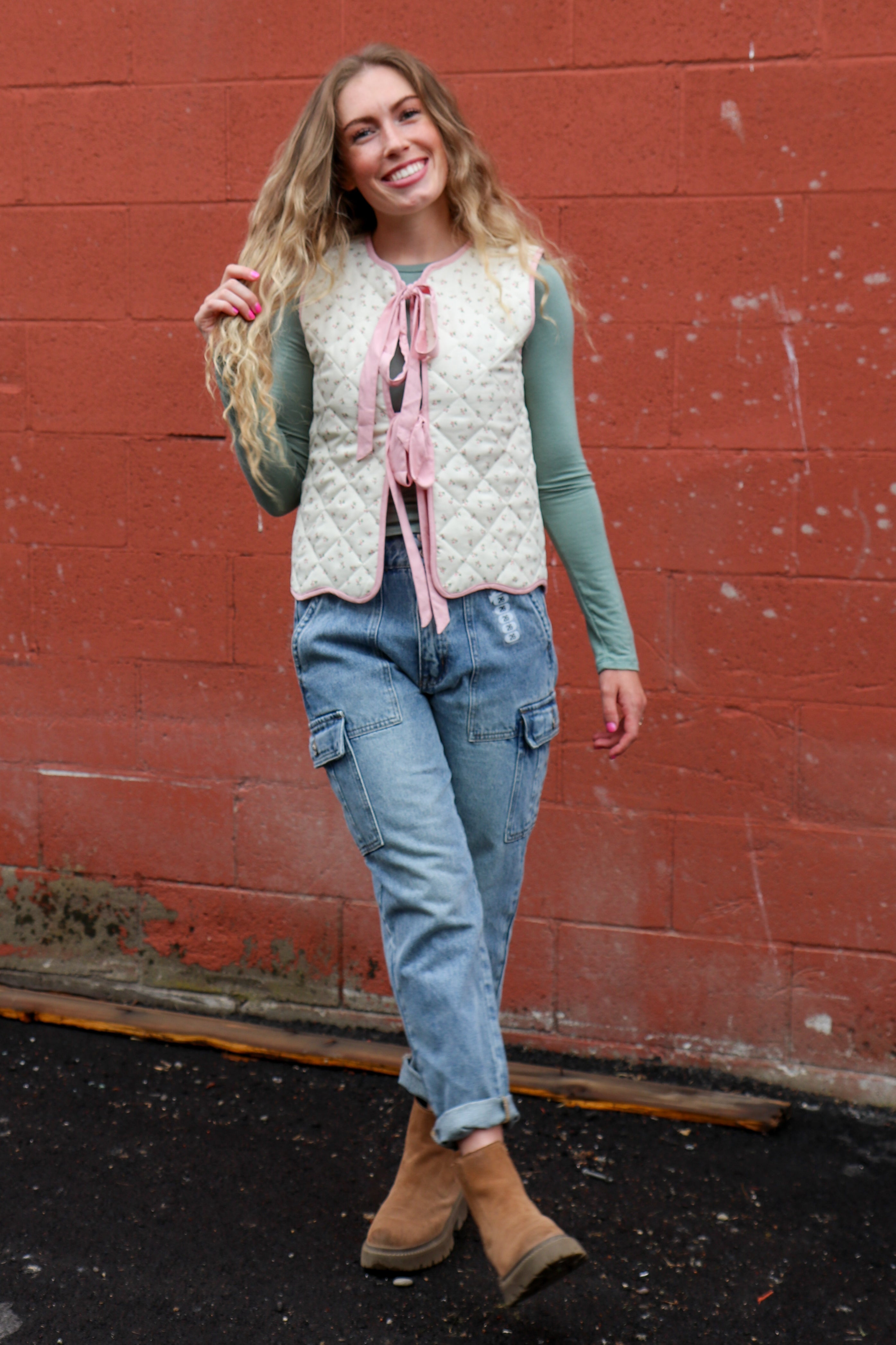 Tie Front Quilted Ditsy Floral Vest Top Vest so me- Tilden Co.