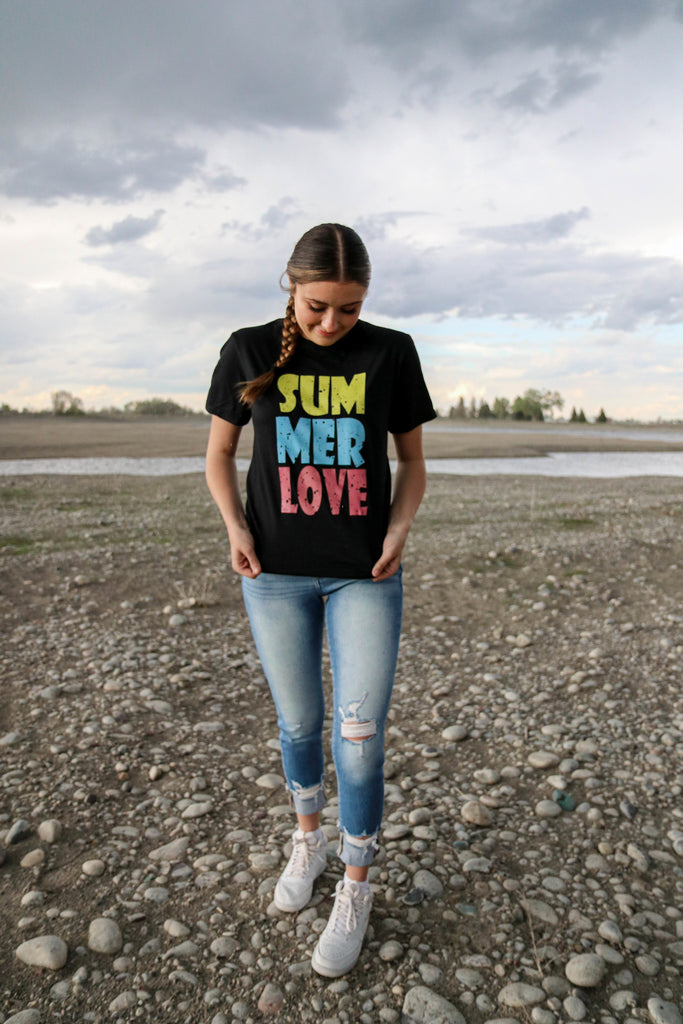Summer Love Graphic Tee    T-Shirt Daydreamer Creations- Tilden Co.