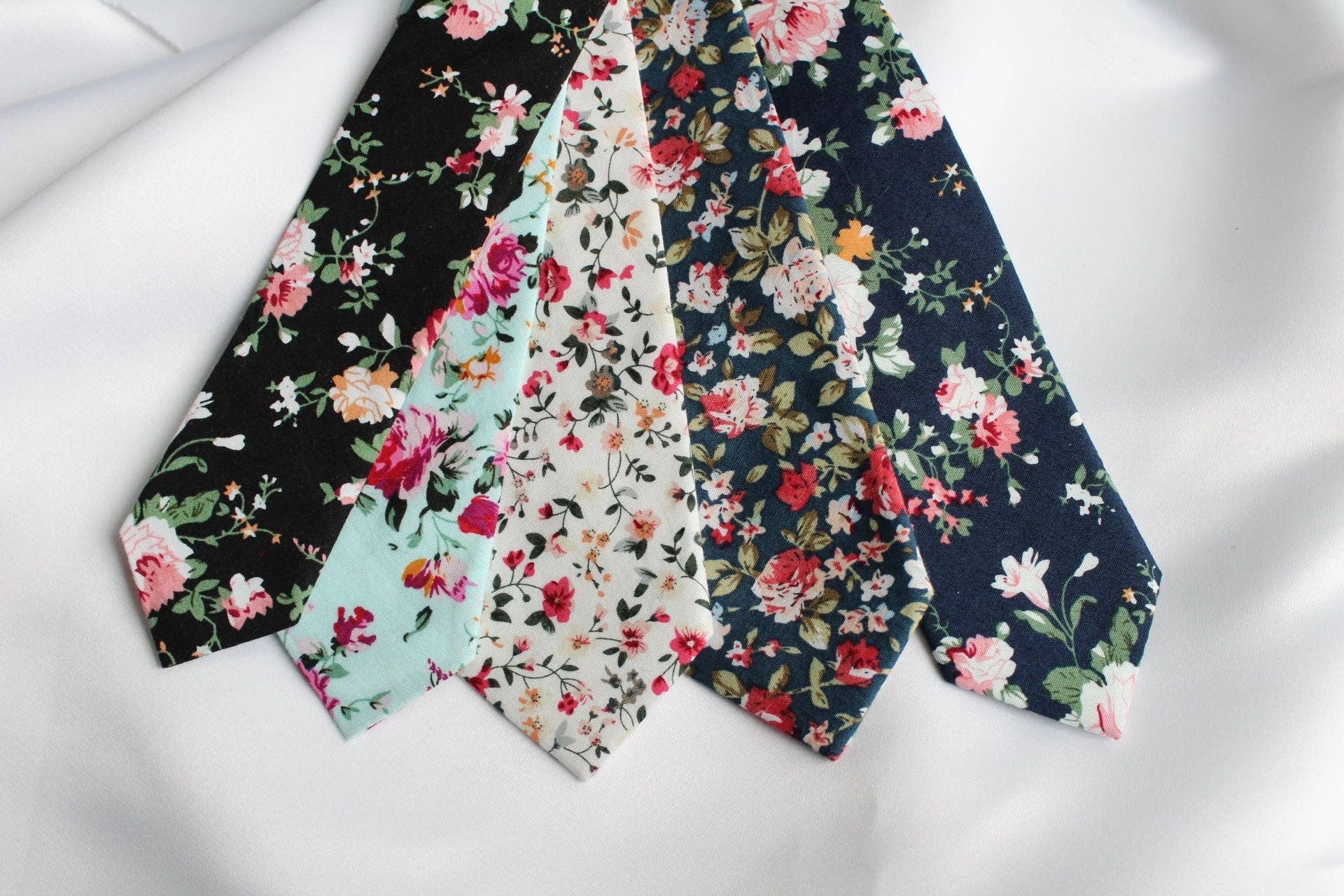 Boy's Pre-Tied Floral Necktie: Light Blue    necktie Tie Mood- Tilden Co.