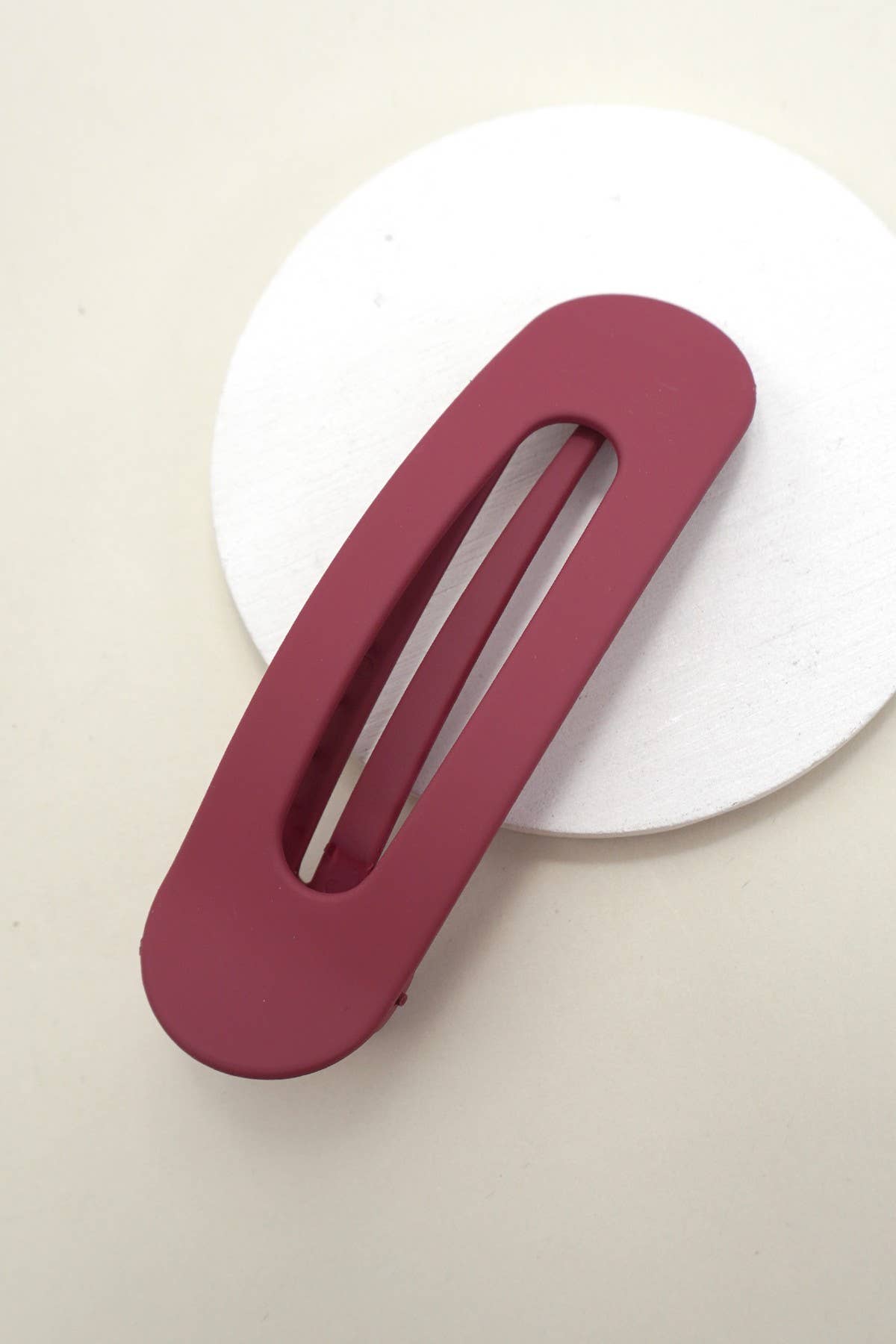 Oval Flat Lay Hair Claw Clip JOSSLYN by wall to wall- Tilden Co.