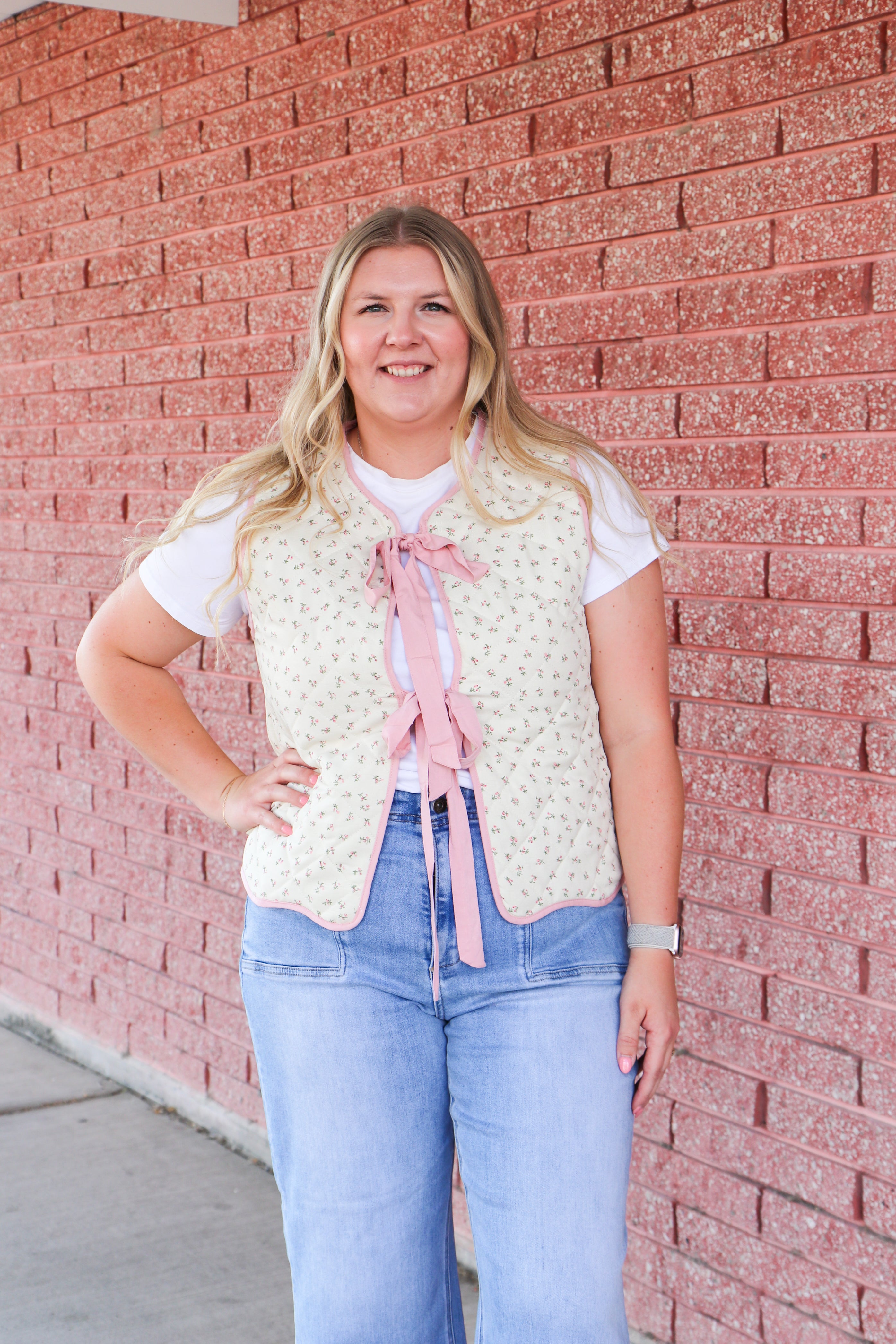 Tie Front Quilted Ditsy Floral Vest Top Vest so me- Tilden Co.