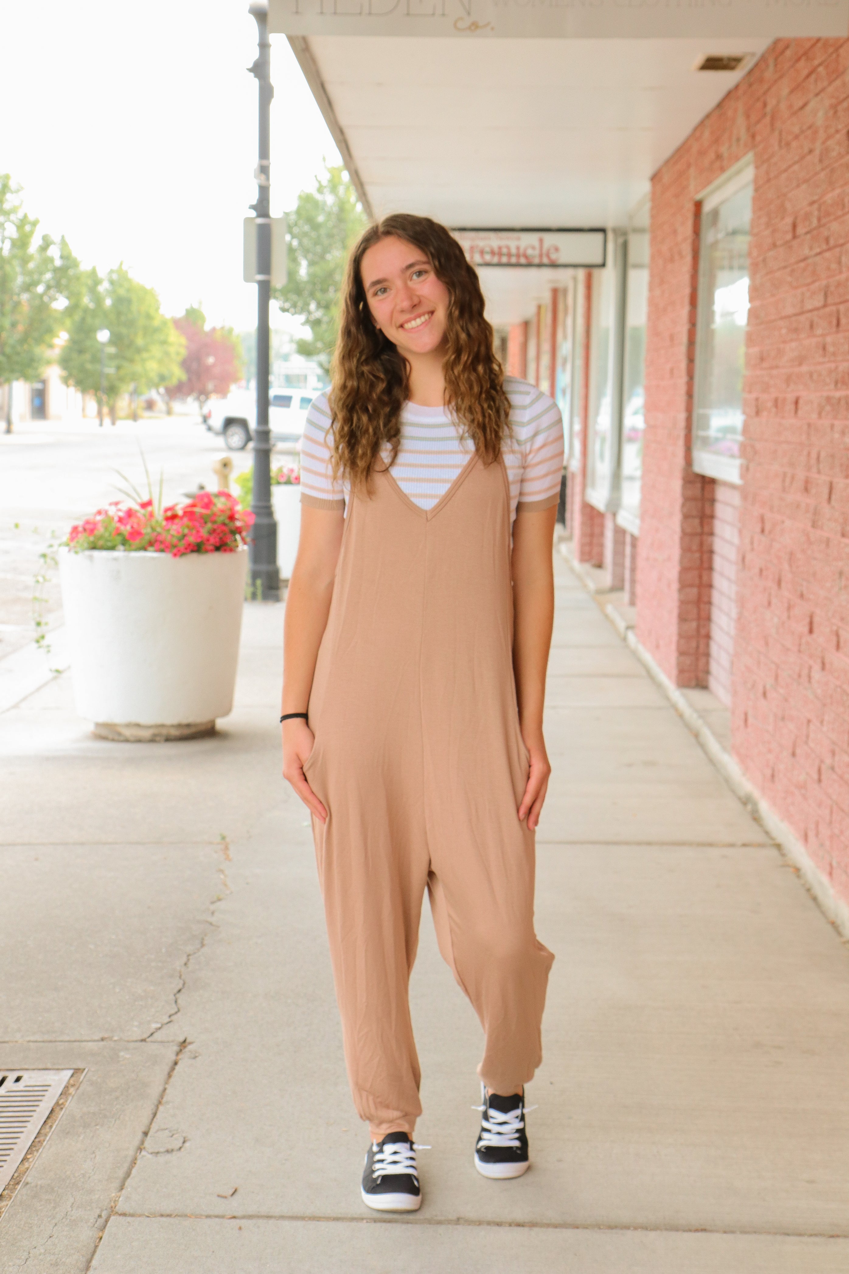 Pure Bliss Jumpsuit in Latte    Jumpsuit Ces Femme- Tilden Co.