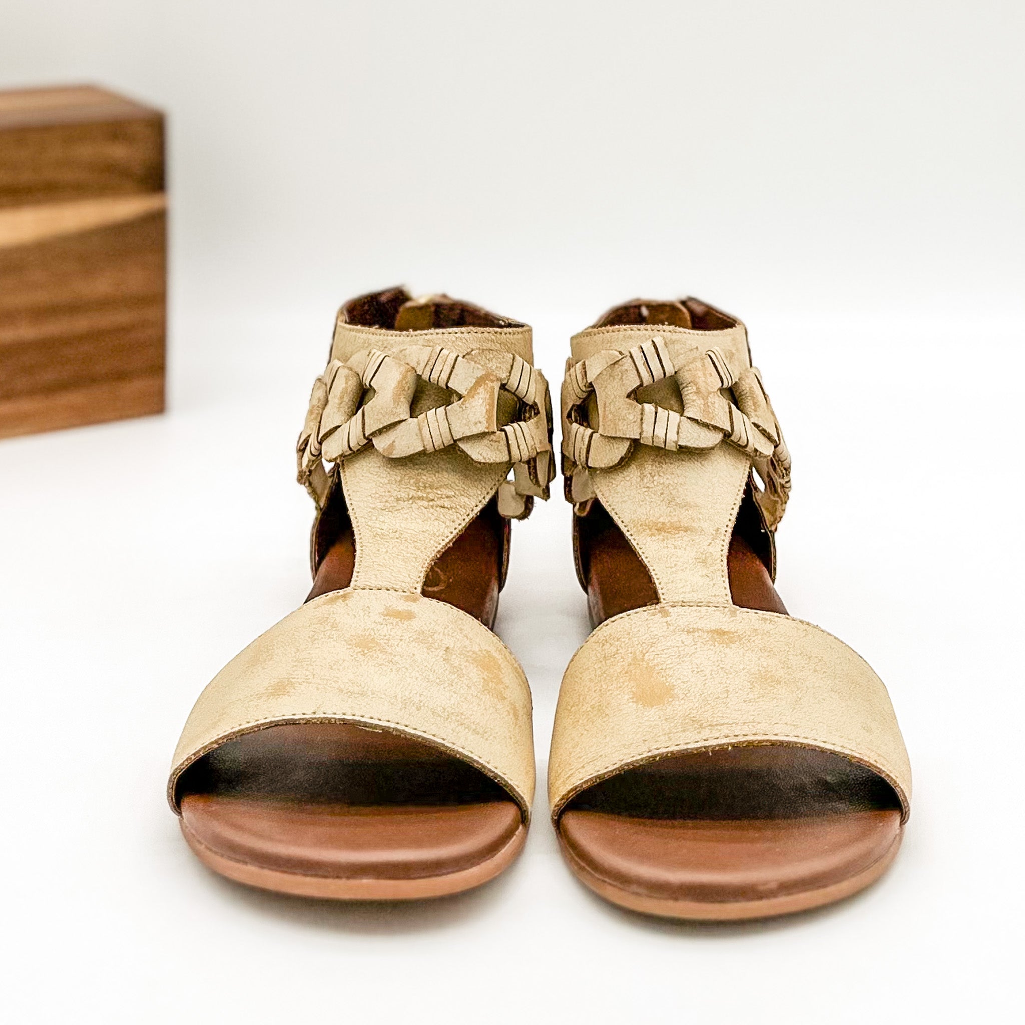 Loop D Loop Sandals in White 130 Sandals Naughty Monkey- Tilden Co.