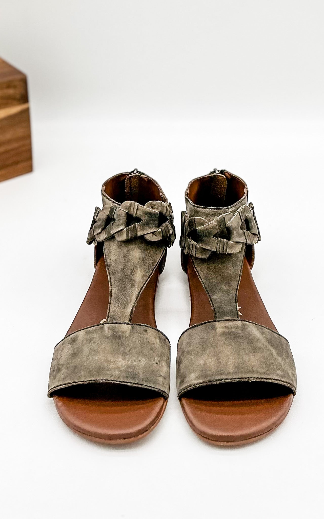 Loop D Loop Sandals in Black 130 Sandals Naughty Monkey- Tilden Co.