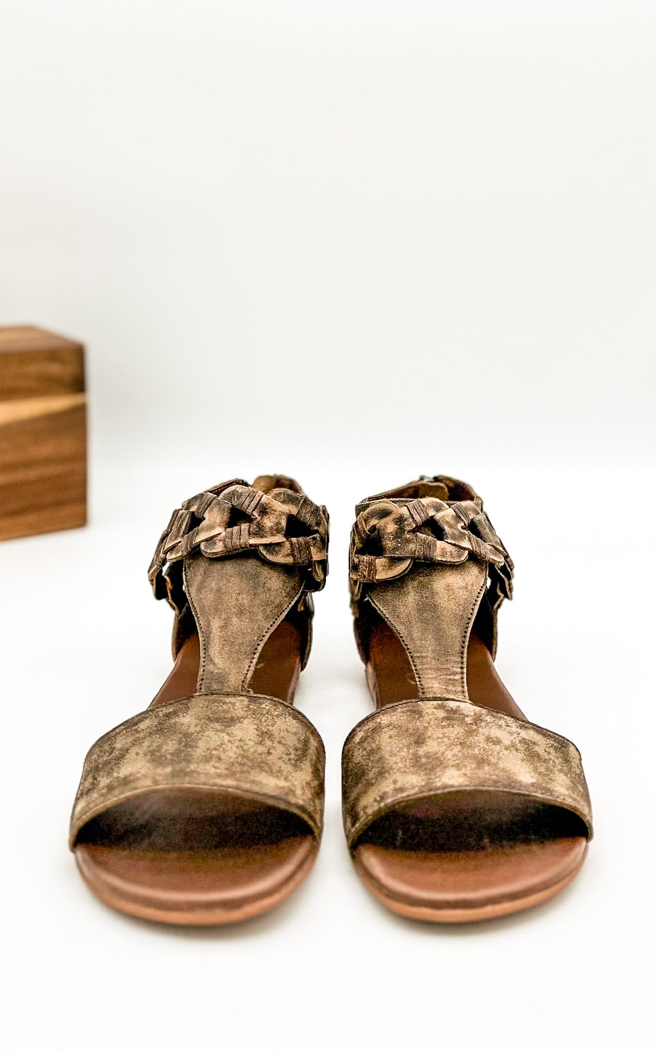 Loop D Loop Sandals in Tan 130 Sandals Naughty Monkey- Tilden Co.