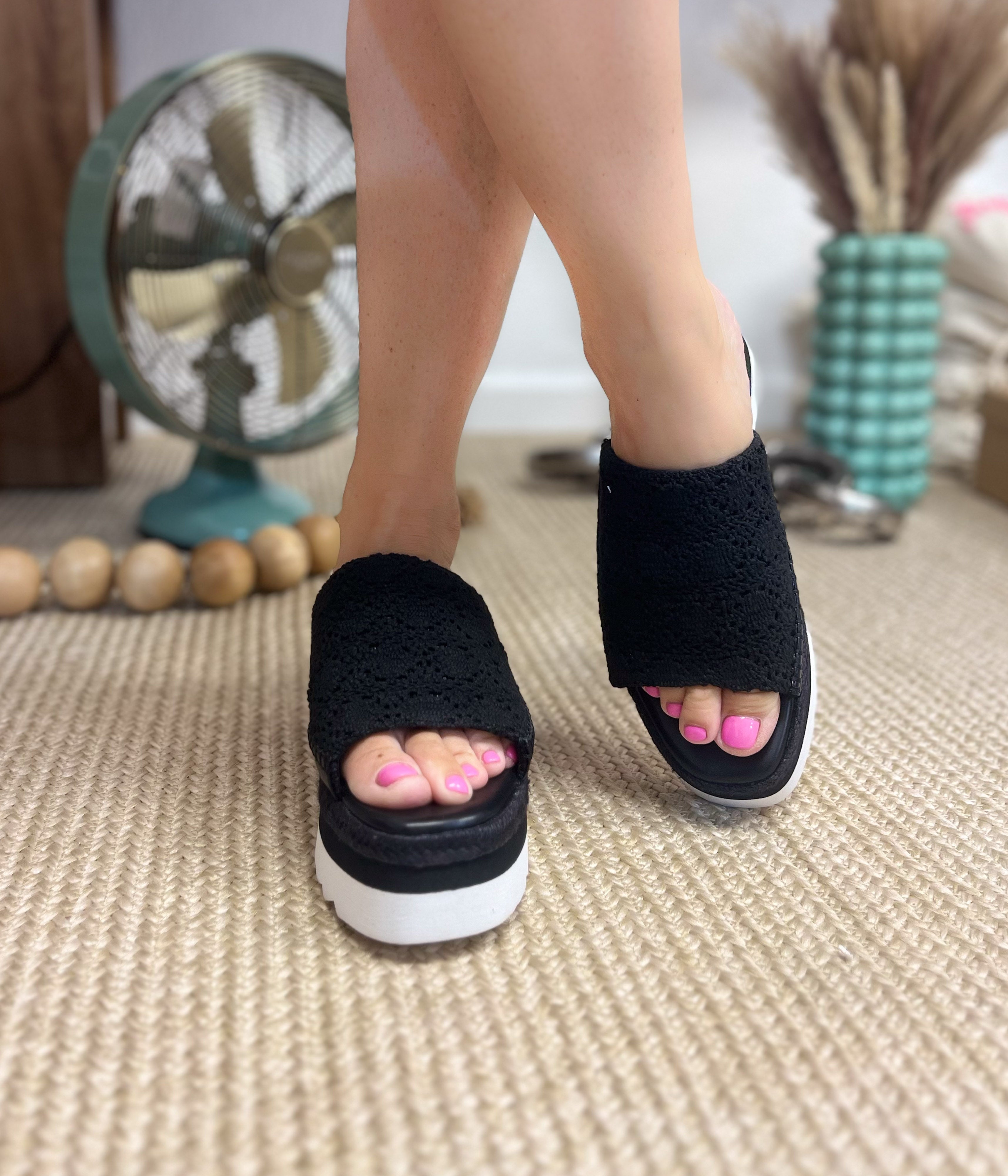 Ophelia Wedges in Black 140 Wedges Ave Shops- Tilden Co.