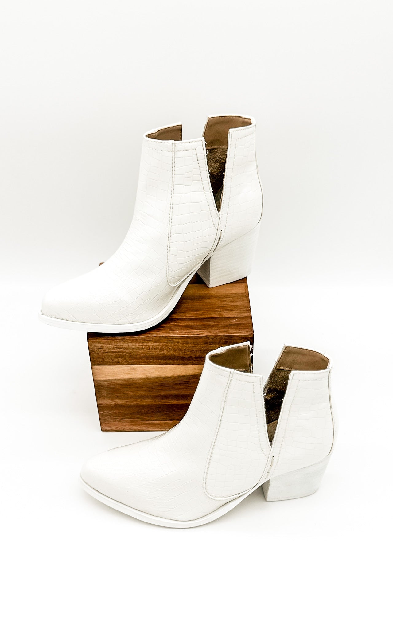 Tarim Bootie in White Croc    Shoes Ave Shops- Tilden Co.