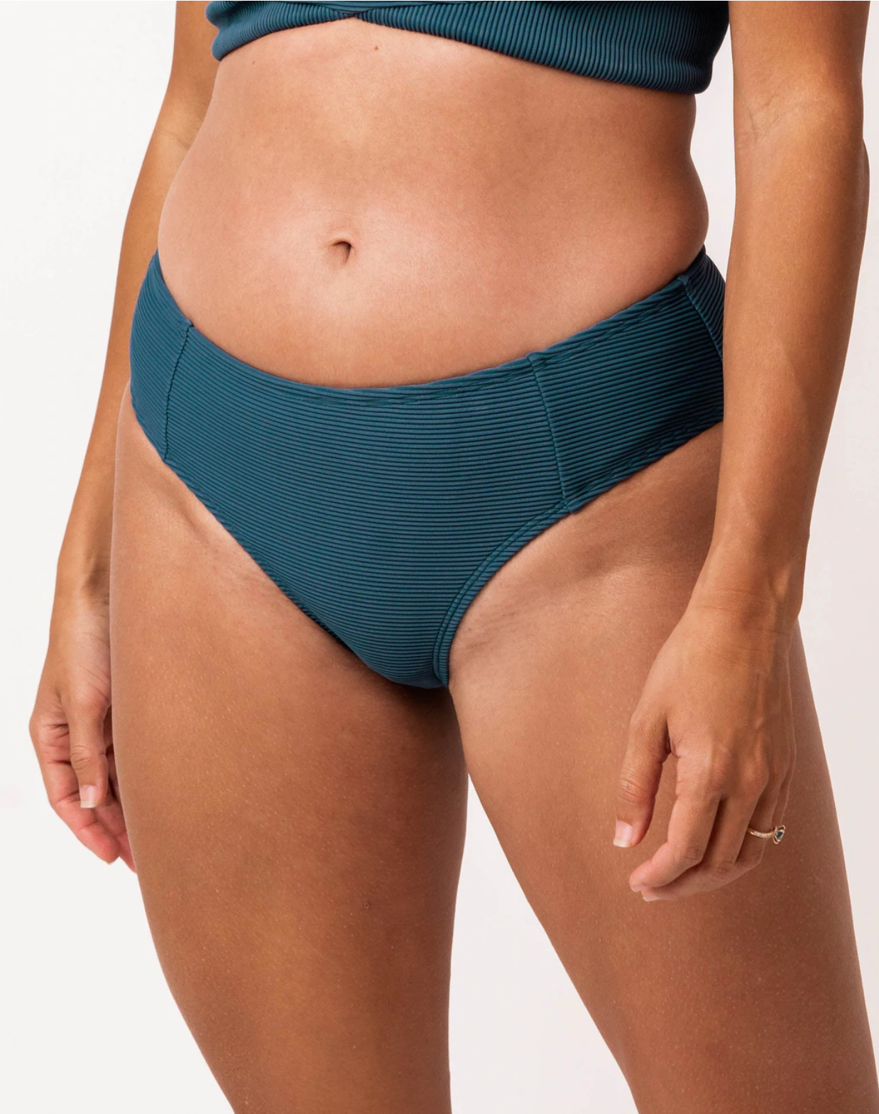 Plus Cup Size Swimwear with Sass: Introducing Offshore Swimwear, The Body  Positive, Fashion-Forward Bikini Brand